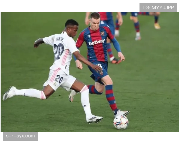 莱万特中场发动机持续高效运转，引领球队战术新风向