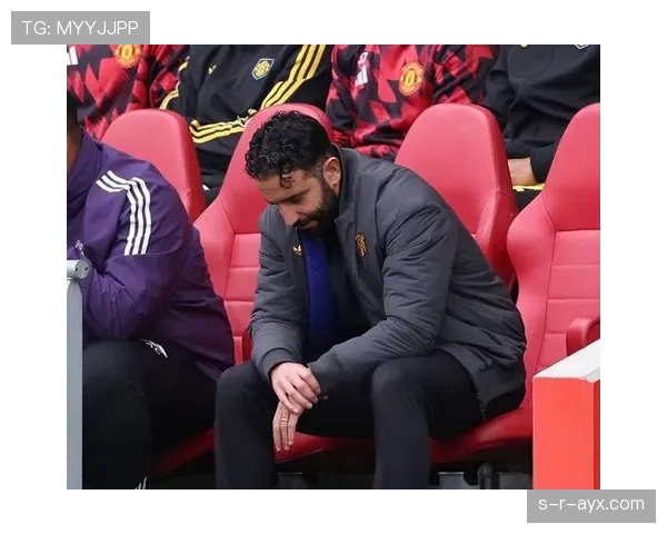 B费神奇射门助力曼联逆转，红魔状态回暖引发球迷热议