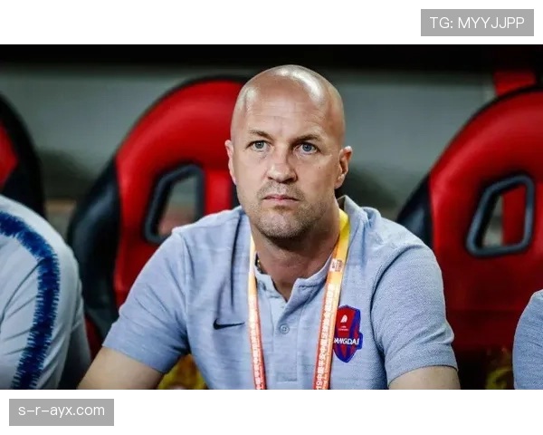 克鲁伊夫战术新赛季表现稳健,引发足球界广泛关注