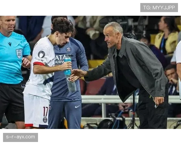 维蒂尼亚与恩佐·费尔南德斯:组织核心的战术角色与比赛影响力对比 维蒂尼亚与恩佐·费尔南德斯:组织核心的战术角色与比赛影响力对比